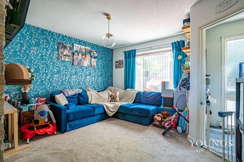 3 bedroom terraced house for sale, Cheddar Avenue, Westcliff-On-Sea, SS0