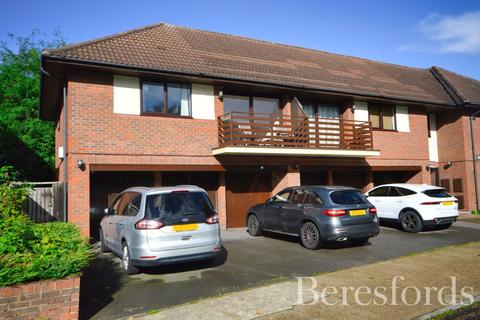 2 bedroom apartment for sale, Compton Avenue, Gidea Park, RM2