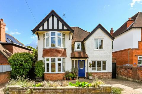 4 bedroom detached house for sale, Belmont Park Avenue, Maidenhead, SL6