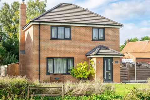 3 bedroom detached house for sale, Carr Lane, York YO19