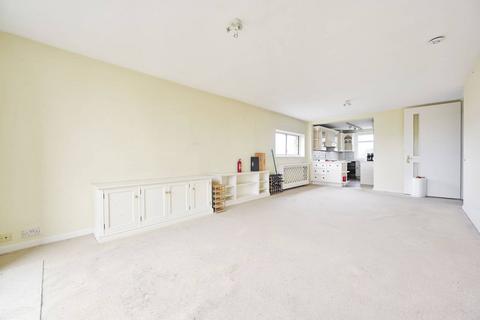 2 bedroom flat for sale, Holyport Road, Crabtree Estate, London, SW6