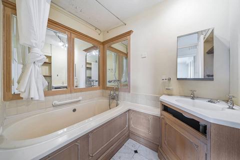 2 bedroom flat for sale, Holyport Road, Crabtree Estate, London, SW6