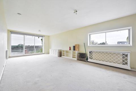 2 bedroom flat for sale, Holyport Road, Crabtree Estate, London, SW6