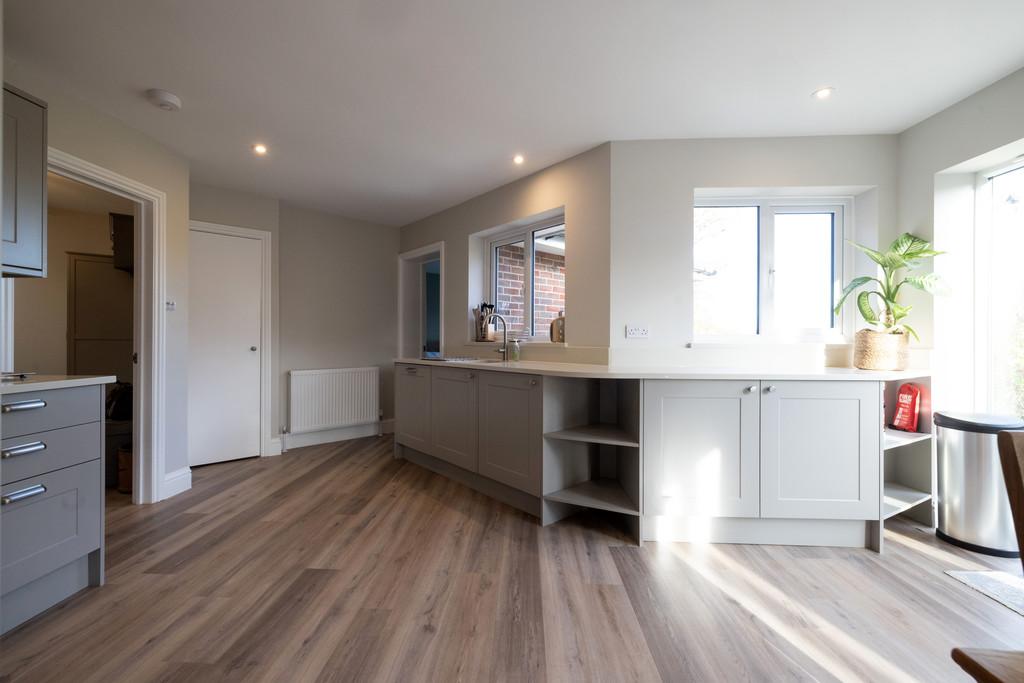 Ian House 022