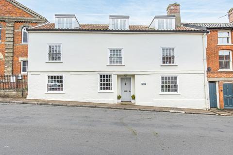 4 bedroom terraced house for sale, Wymondham