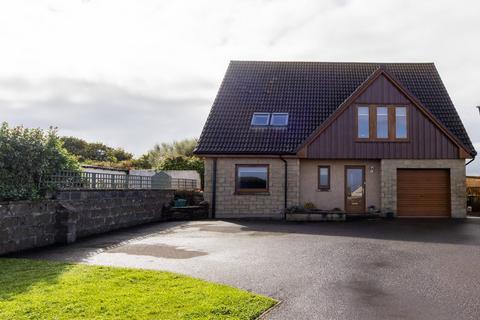 3 bedroom detached house for sale, Tybee, Main Street, Castletown, Thurso, Highland. KW14 8SS