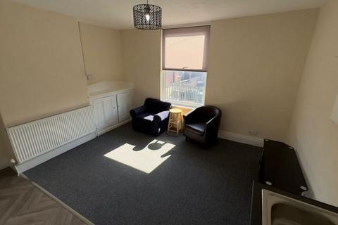 4 bedroom terraced house for sale, Lytham Place, Leeds, LS12 5PJ