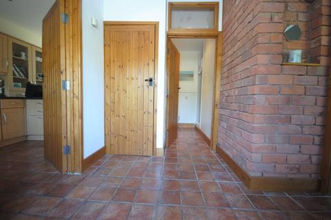 4 bedroom barn conversion to rent, Lower Sutton, Newport