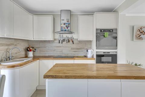 7 Horton Road, Colnbrook, Slough, SL3 0LN