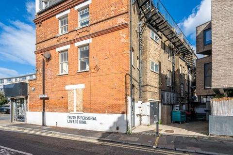 2 bedroom flat for sale, Camberwell Road, London, SE5 0EZ