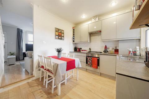 45 Miles Road, Mitcham, CR4 3DA