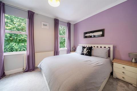 45 Miles Road, Mitcham, CR4 3DA