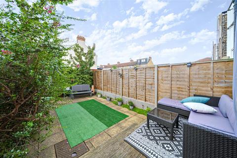45 Miles Road, Mitcham, CR4 3DA