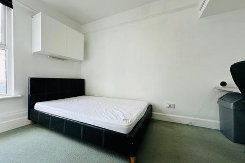 1 bedroom in a flat share to rent, Room 1, Flat 1, 47 Ebrington Street