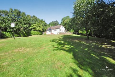 4 bedroom detached house for sale, Hill Road, Benfleet