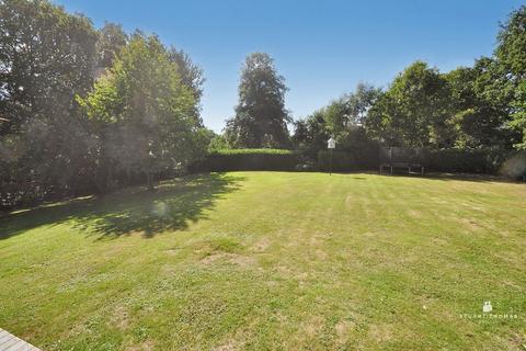 4 bedroom detached house for sale, Hill Road, Benfleet