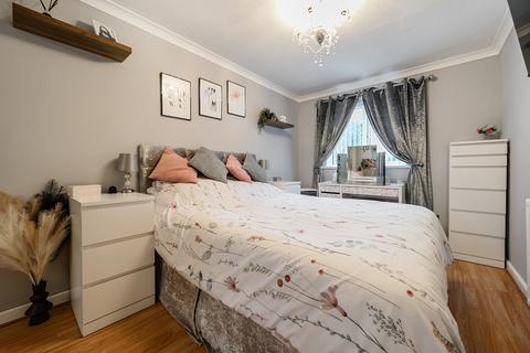 59 Rosewarn Close, Bath, BA2 1PB