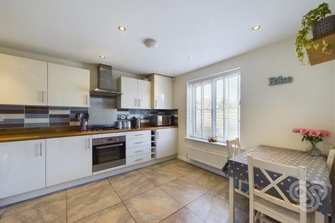 4 bedroom detached house for sale, Askew Way, Woodville