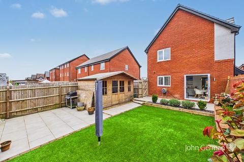 undefined, Larches Avenue, Tatenhill