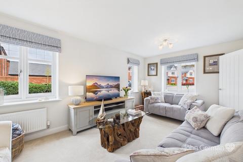 undefined, Larches Avenue, Tatenhill