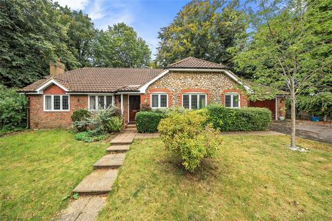 4 bedroom bungalow for sale, Badgers Walk, Purley CR8