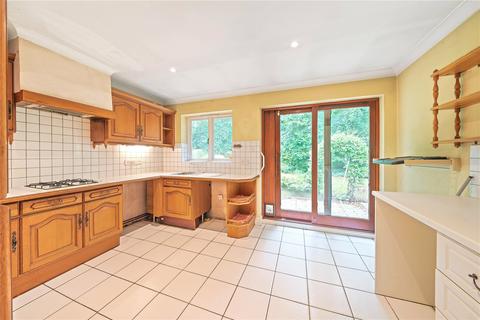 4 bedroom bungalow for sale, Badgers Walk, Purley CR8