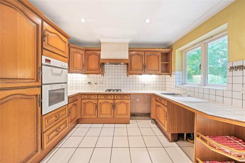 6 Badgers Walk, Purley, CR8 3PX