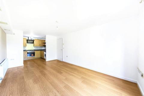 2 bedroom apartment for sale, Heron Way, Wallington SM6