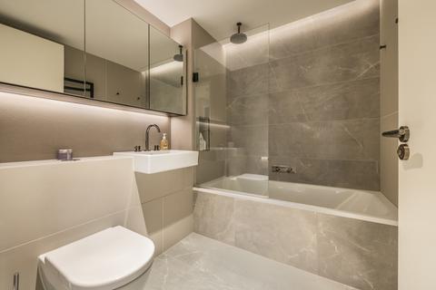 2 bedroom flat for sale, Parker Street, London