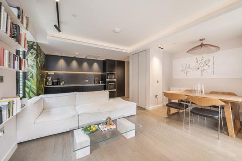 2 bedroom flat for sale, Parker Street, London