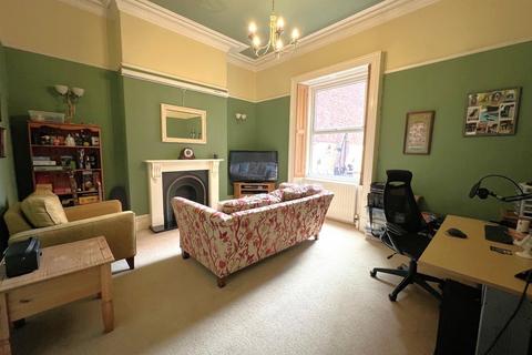 4 bedroom terraced house for sale, Warwick Road, Carlisle