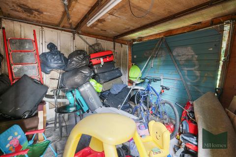9 Arnold Avenue East, Enfield, EN3 6JB