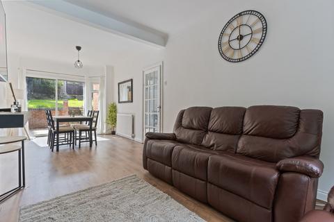 37 Calshot Road, Birmingham, B42 2BS