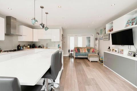 5 bedroom semi-detached house for sale, Stoneyfields Lane, Edgware, HA8