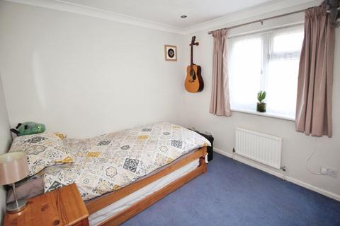 110 Brookside Way, West End, Southampton, SO30 3GZ