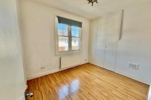 2 bedroom terraced house to rent, Spigurnell Road, London N17