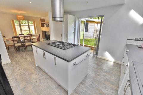 4 bedroom detached house for sale, Bargrove Road, Vinters Park, Maidstone ME14