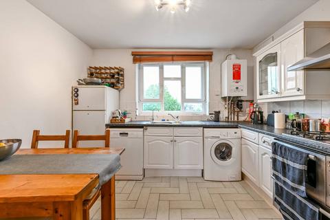 2 bedroom flat for sale, Manor Road, Stoke Newington, London, N16