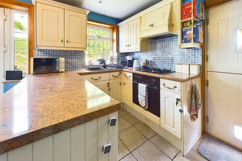 3 bedroom semi-detached house for sale, Southlands Mount, Riddlesden, Keighley