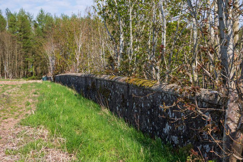 Boundary stone wall