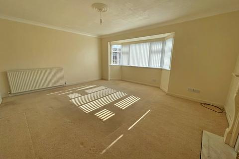 2 bedroom flat for sale, Stepney Close, Scarborough YO12