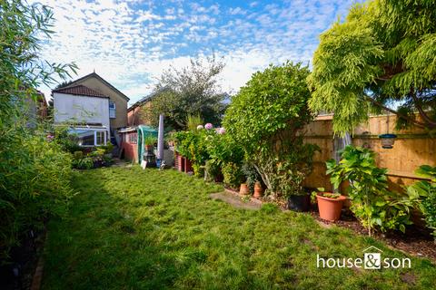 4 bedroom detached house for sale, Leslie Road, Bournemouth