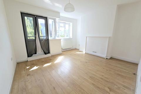 1 bedroom flat to rent, Limscott House, Bow