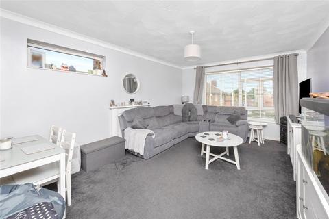 2 bedroom flat for sale, Cokeham Court, West Street, Sompting, West Sussex, BN15