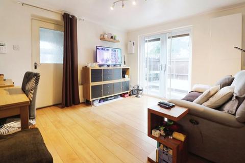 undefined, The Hawthorns, Colnbrook