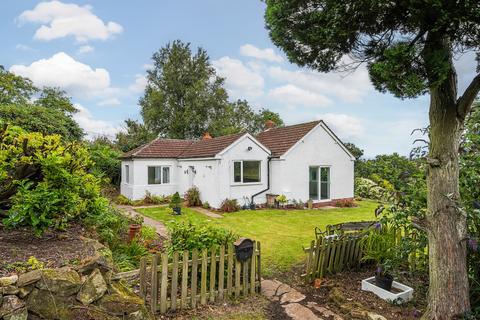 3 bedroom detached bungalow for sale, Bromsgrove Road, Romsley, Worcestershire B62