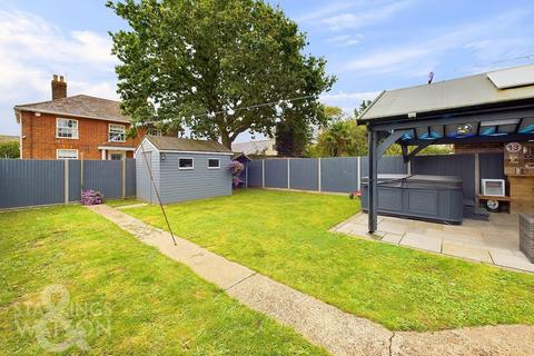 3 bedroom semi-detached house for sale, St. Leonards Close, Scole, Diss