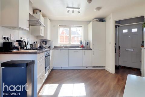 3 bedroom end of terrace house for sale, Randall Road, Norwich