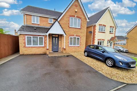 4 bedroom detached house for sale, Bluebell Drive, Llanharan, Pontyclun