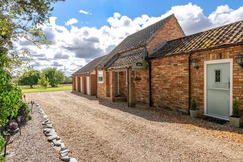 6 bedroom property for sale, The Stables, Edlington